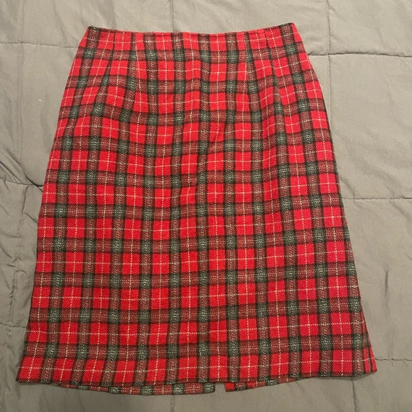 Vintage thrifted midi skirt with satin slip. - Picture 1 of 4